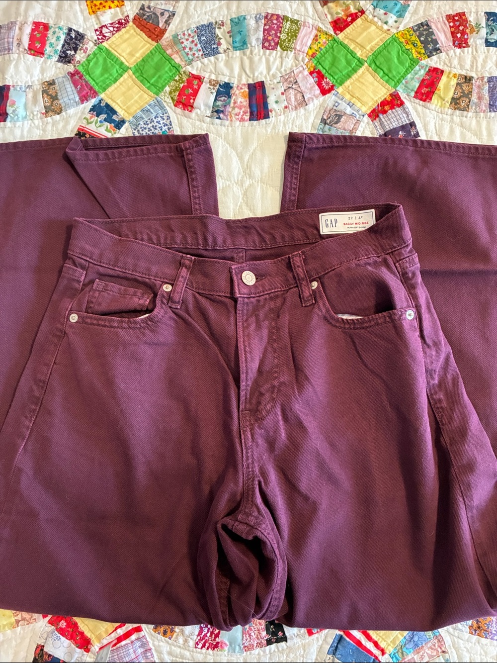 GAP Women's High-Rise Plum baggy mid-rise denim jeans 27" / size 4 petite
